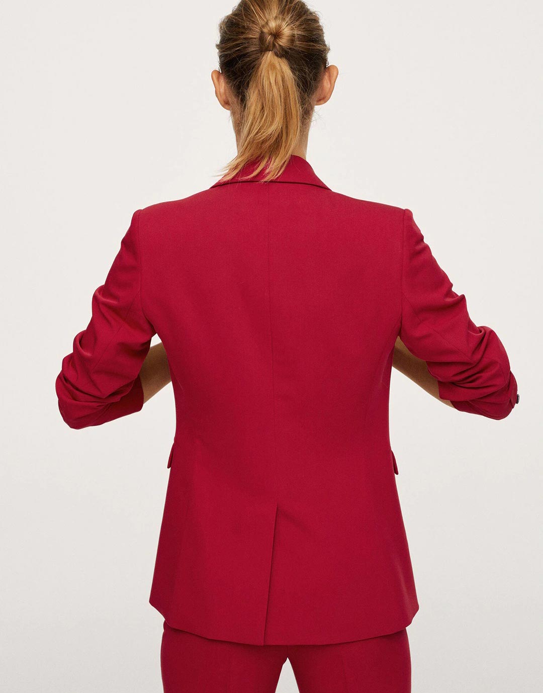 Gathered-sleeve jacket